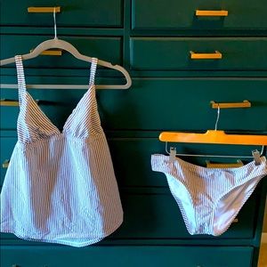 J Crew Searsucker Grey Tankini M